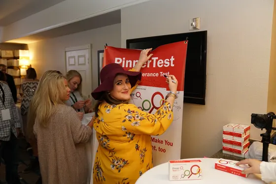 Bunny Meyer, Pinnertest ile