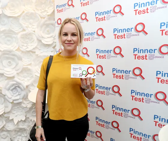 Julie Berman, Pinnertest ile