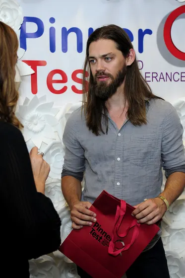 Tom Payne, Pinnertest ile